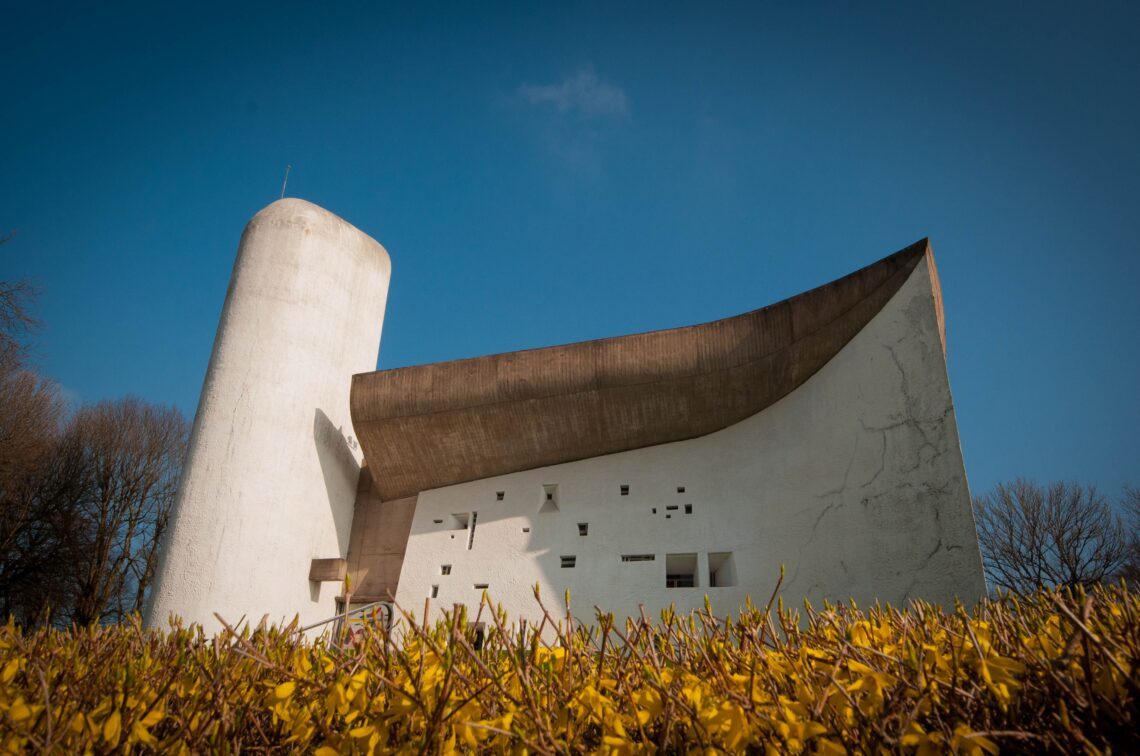 Notre Dame du Haut van Le Corbusier in Ronchamp.